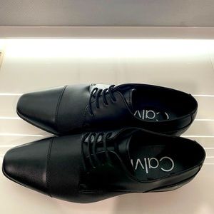 Mens Calvin Klein dress shoes size 8